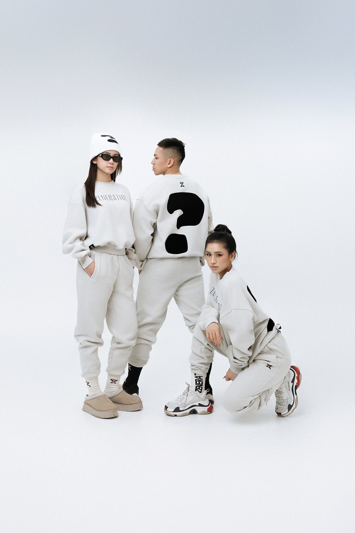 "Z-Crown" Fleece Sweatpants - Vanilla Blast