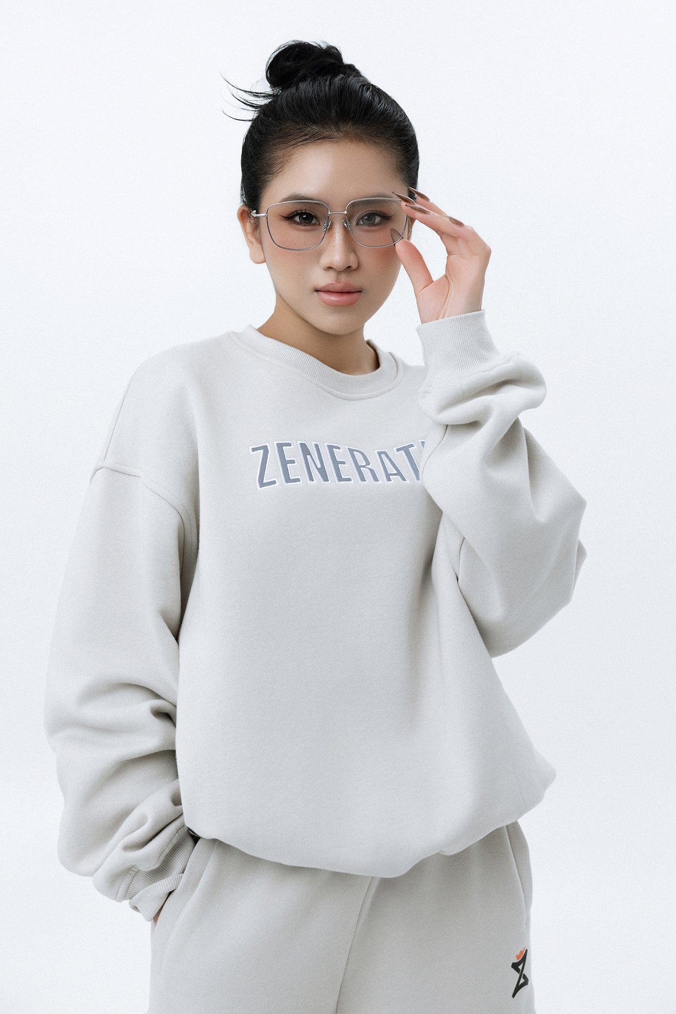 "QUESTION" Fleece Sweatshirt Round Neck - Vanilla Blast