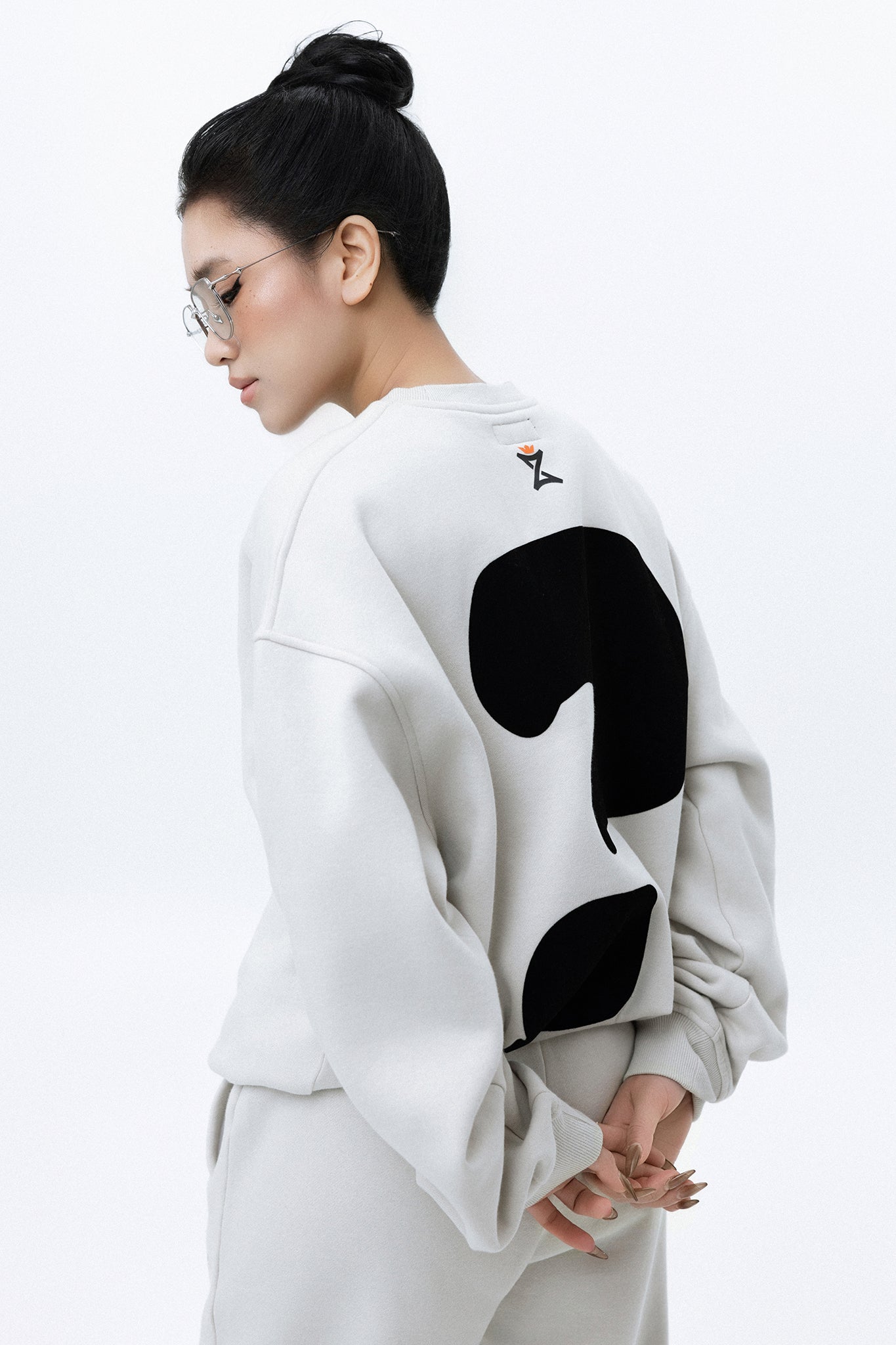 "QUESTION" Fleece Sweatshirt Round Neck - Vanilla Blast